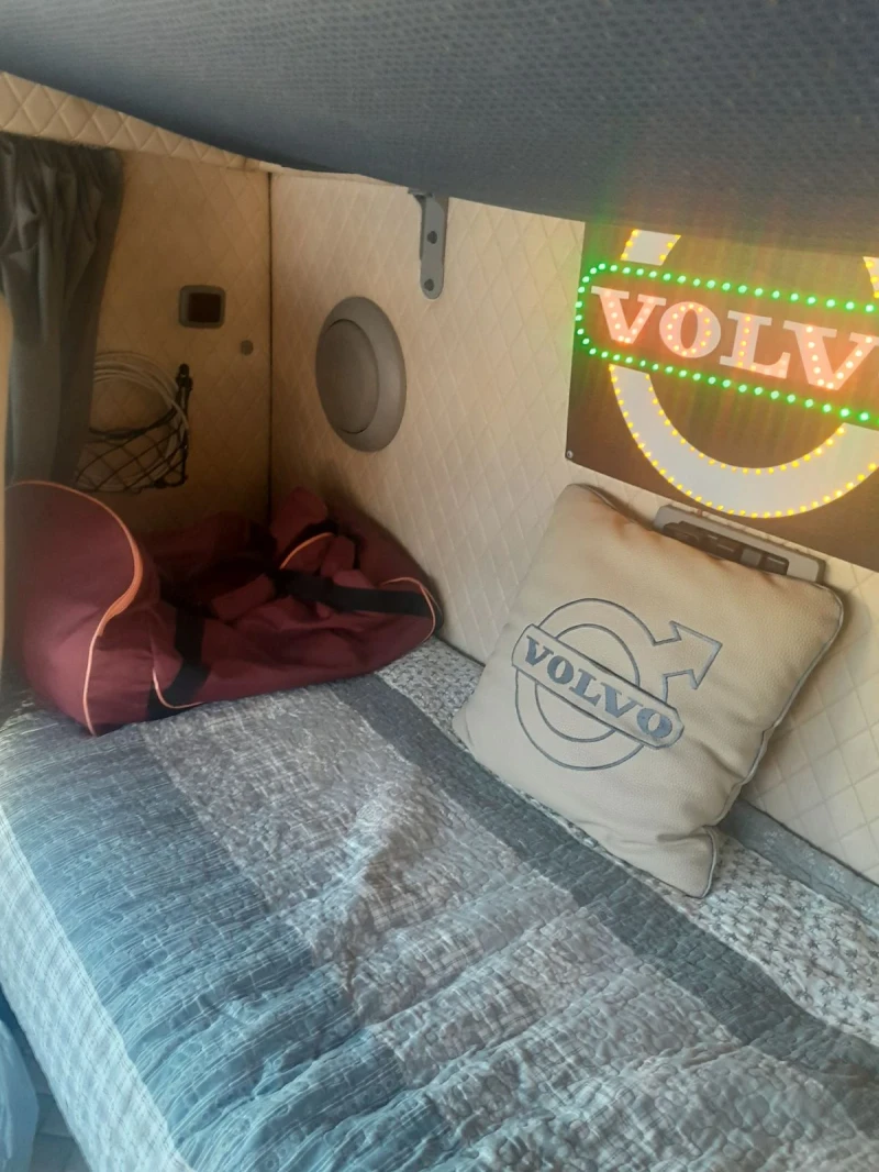 Volvo Fh, снимка 7 - Камиони - 52336328