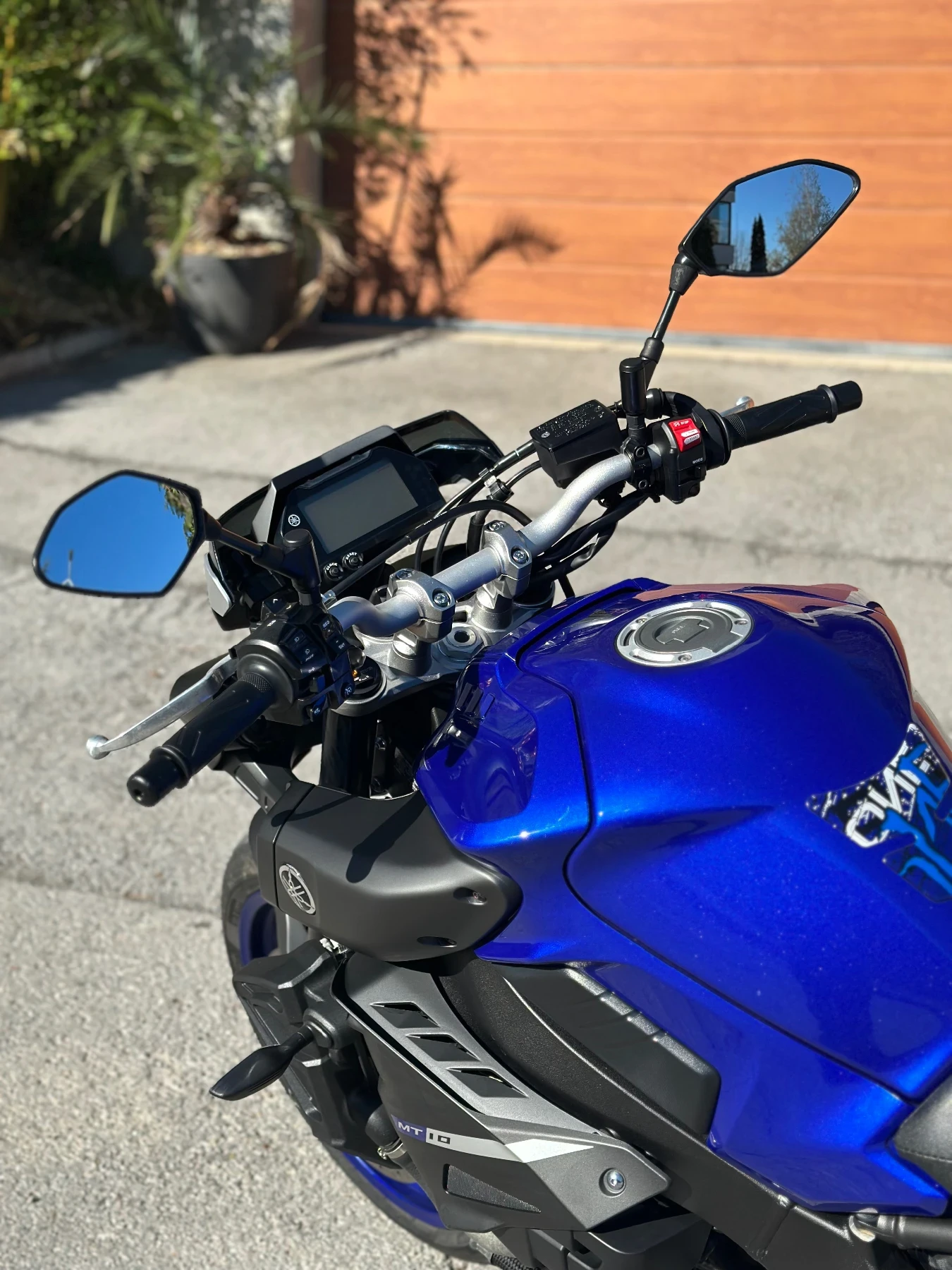 Yamaha Mt-10 ABS, TC  | Mobile.bg   12