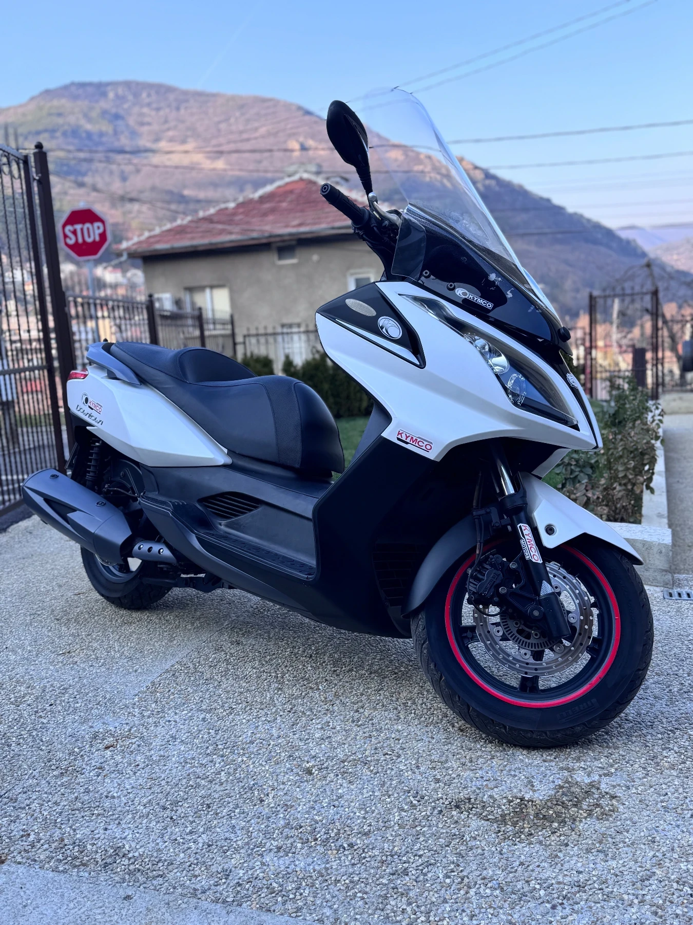 Kymco Downtown 300i