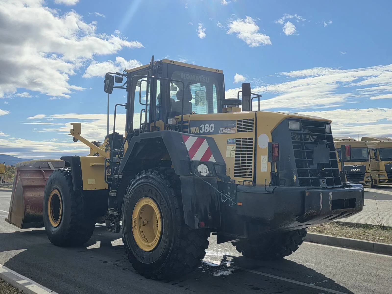 Челен товарач Komatsu, снимка 9 - Индустриална техника - 56697872