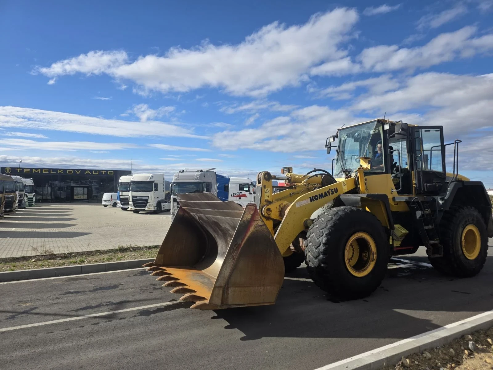 Челен товарач Komatsu, снимка 7 - Индустриална техника - 56697872