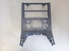 Централна конзола Пежо 3008