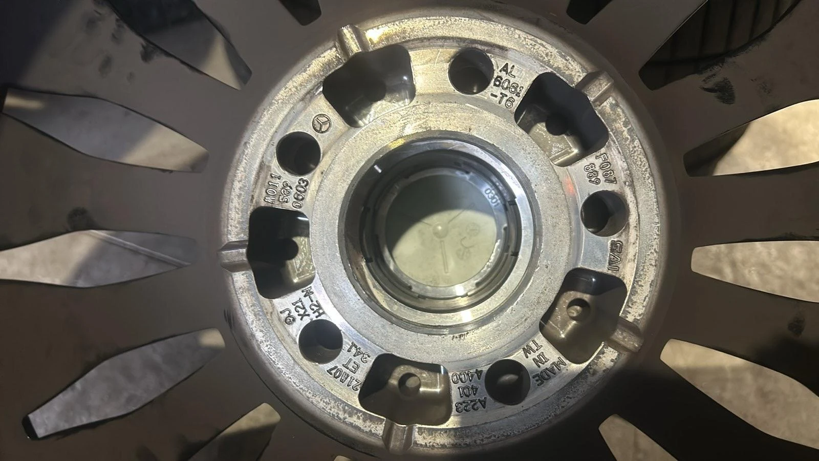    255/35R21  Maybach | Mobile.bg   3