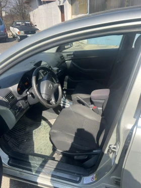 Toyota Avensis, снимка 5