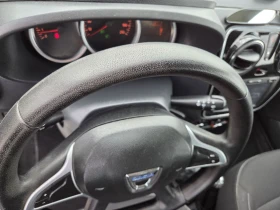 Dacia Lodgy 1.6 Фабрична газ (2019), снимка 11