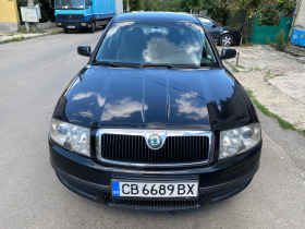 Skoda Superb Седан, снимка 1