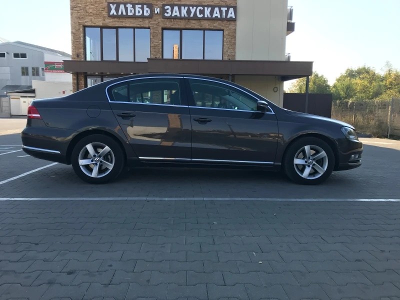 VW Passat 2.0 TDI, снимка 6 - Автомобили и джипове - 49490815