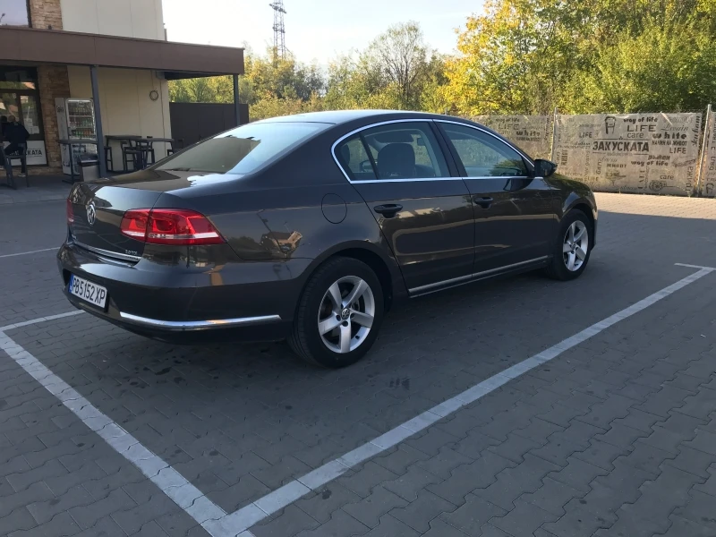 VW Passat 2.0 TDI, снимка 8 - Автомобили и джипове - 49490815