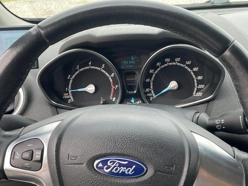 Ford Fiesta, снимка 11 - Автомобили и джипове - 47213911