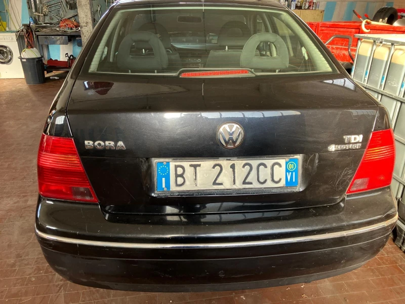 VW Bora 1.9TDI, 116кс, 02г, 4x4, Италия , снимка 5 - Автомобили и джипове - 47934222