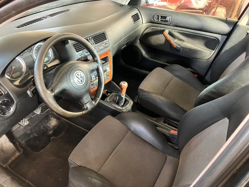 VW Bora 1.9TDI, 116кс, 02г, 4x4, Италия , снимка 7 - Автомобили и джипове - 47934222