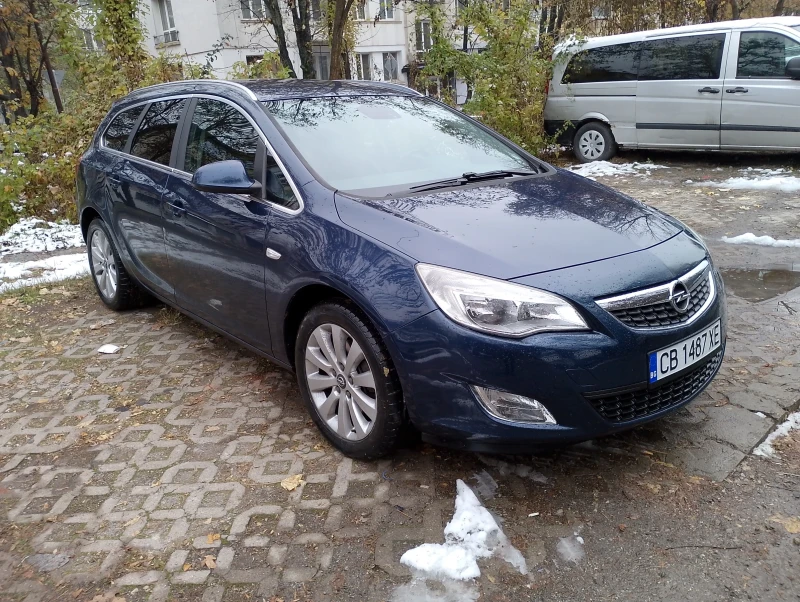 Opel Astra, снимка 12 - Автомобили и джипове - 47944367