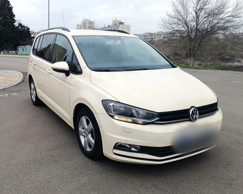 VW Touran, снимка 3 - Автомобили и джипове - 49346052