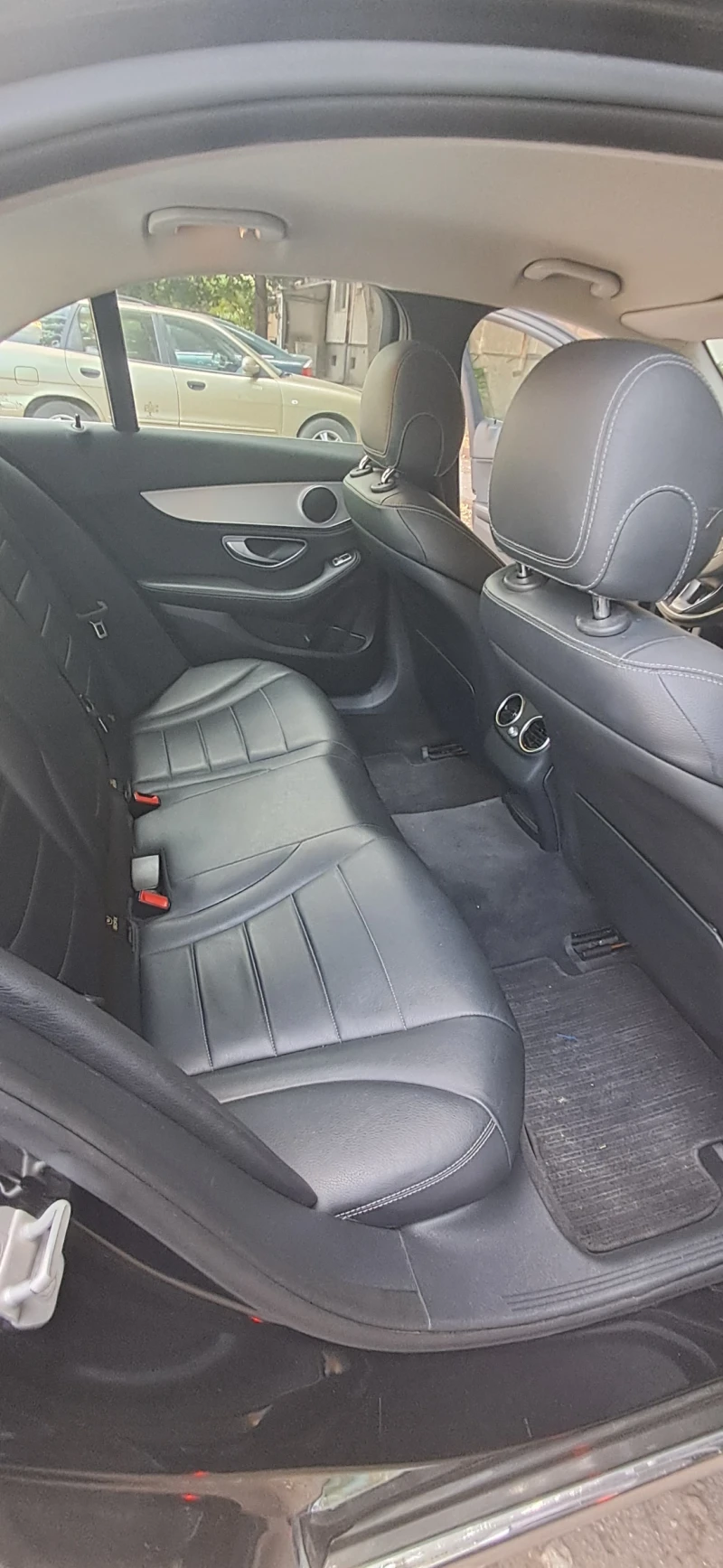 Mercedes-Benz C 220 Блутек, снимка 12 - Автомобили и джипове - 51425322