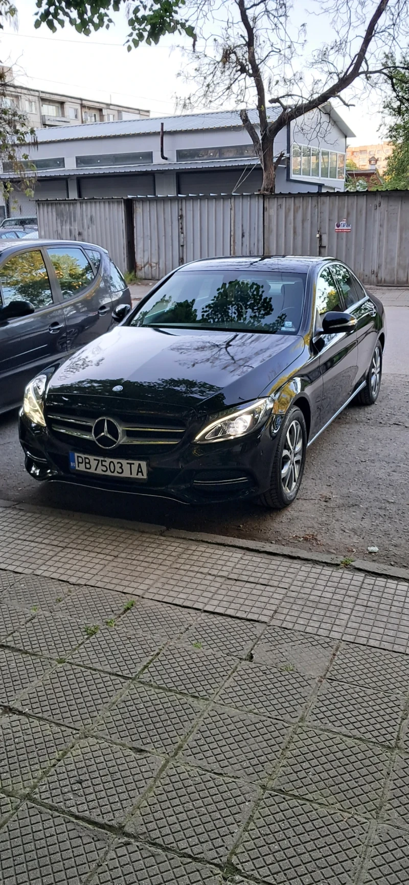 Mercedes-Benz C 220 Блутек, снимка 7 - Автомобили и джипове - 51425322