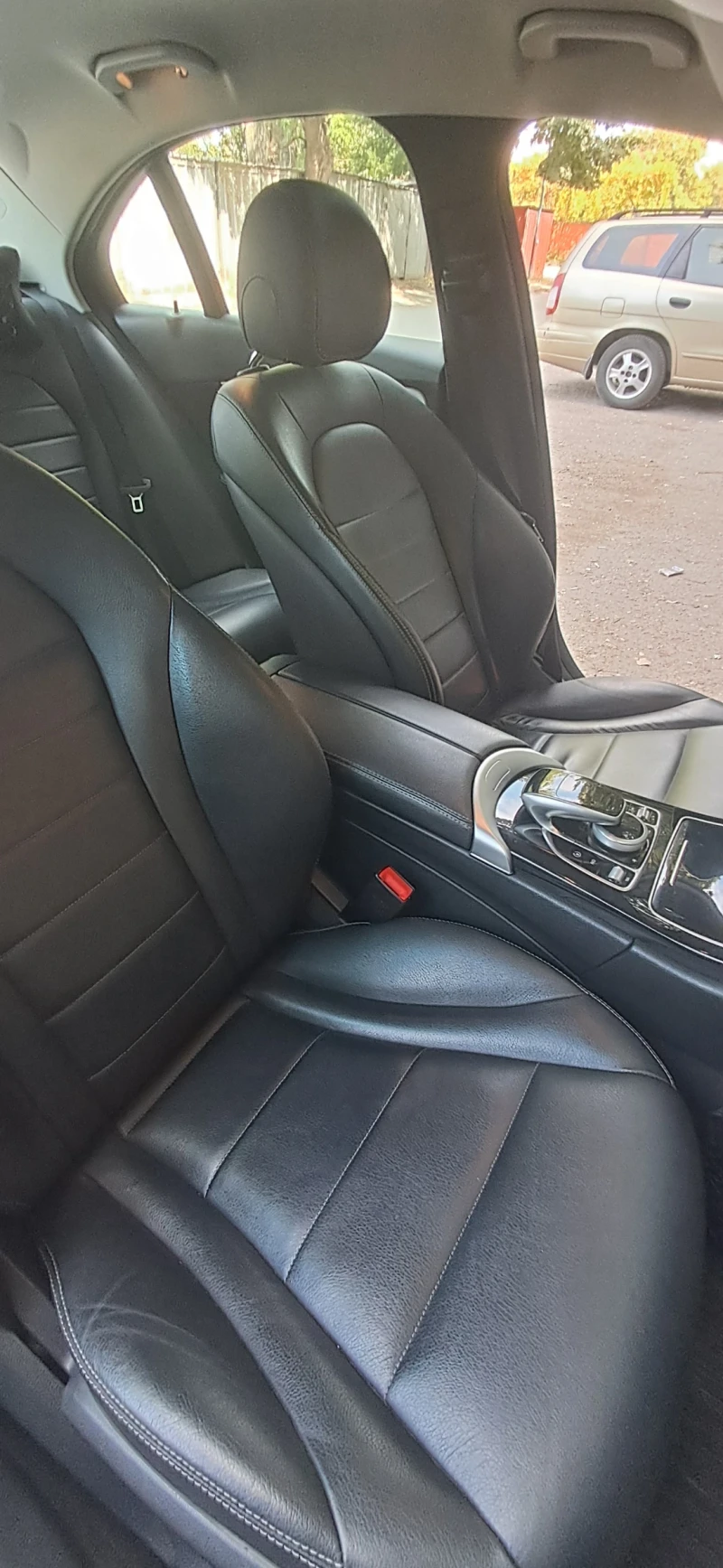 Mercedes-Benz C 220 Блутек, снимка 10 - Автомобили и джипове - 51425322
