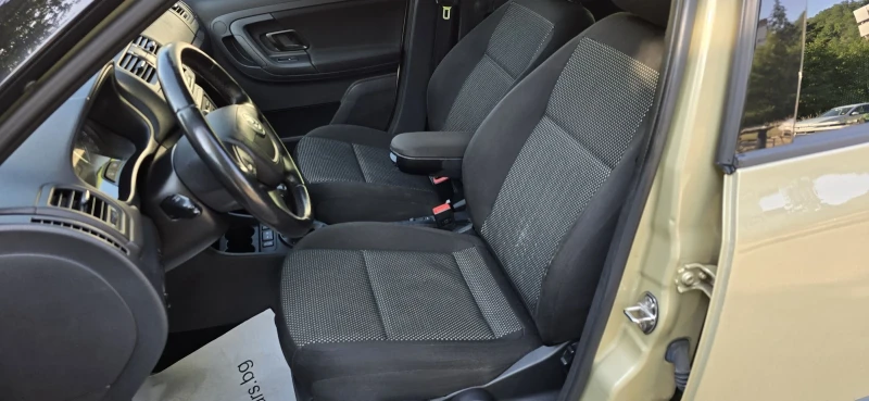Skoda Fabia SCOUT 1.2tsi, снимка 8 - Автомобили и джипове - 51389206