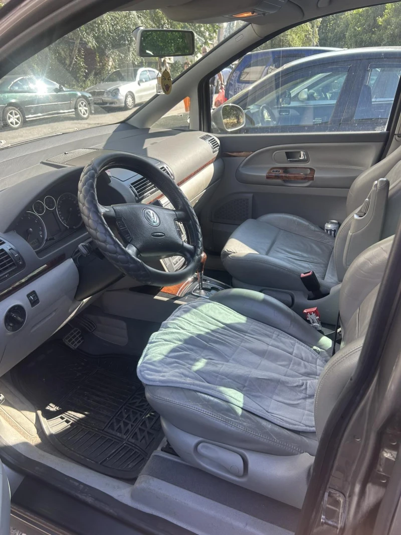 VW Sharan, снимка 6 - Автомобили и джипове - 52383222