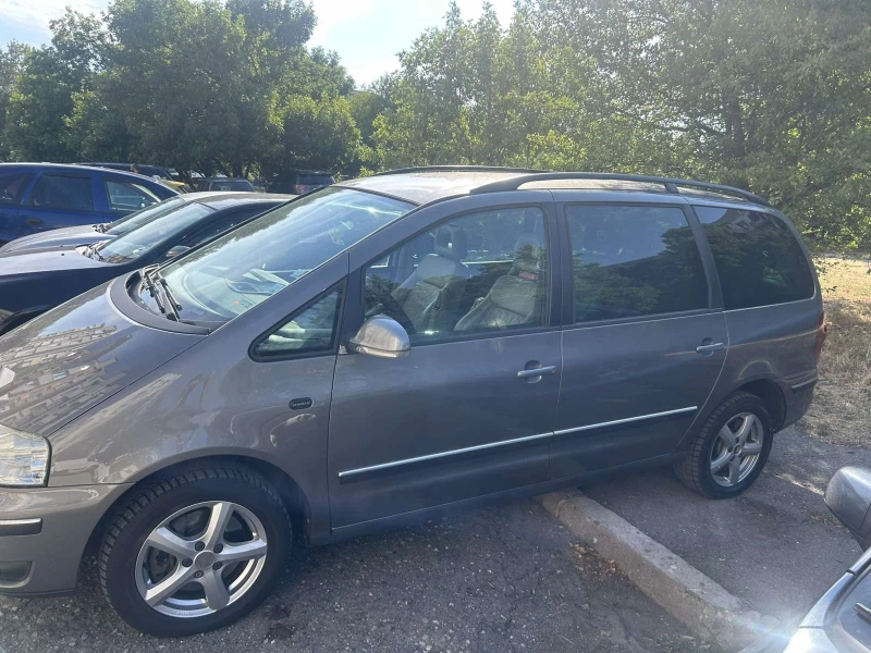 VW Sharan, снимка 3 - Автомобили и джипове - 52383222