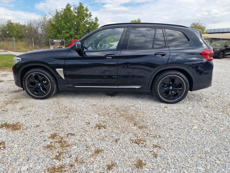 BMW iX3 Уникат, снимка 8 - Автомобили и джипове - 51997116