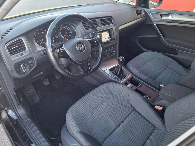 VW Golf 1.2TSI, бензин, ТОП, снимка 12 - Автомобили и джипове - 52176229