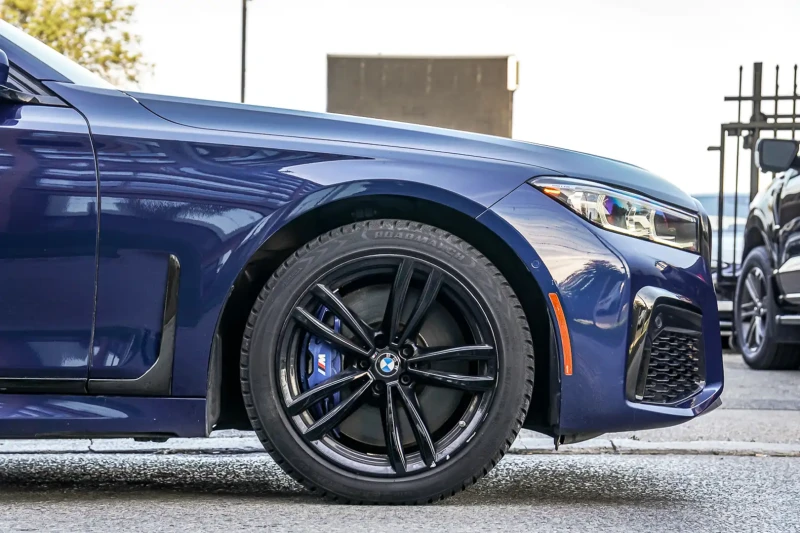 BMW 750 Мpack, B&W, HDU, MАСАЖИ, ОБДУХВАНЕ, ВАККУМ, ЩОРИ, , снимка 4 - Автомобили и джипове - 52550887