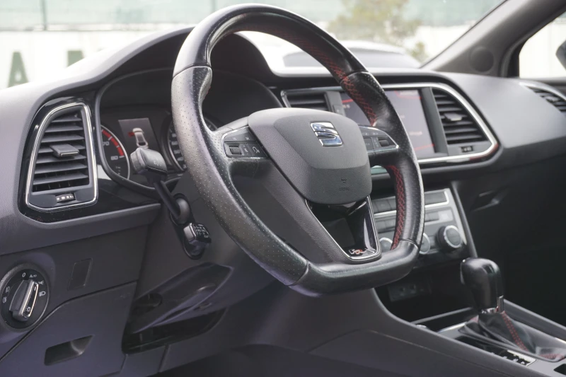 Seat Leon FR/1.5TGI/Автоматик/LED/Нави/Камера/ACC/KEYLESS, снимка 14 - Автомобили и джипове - 52628124