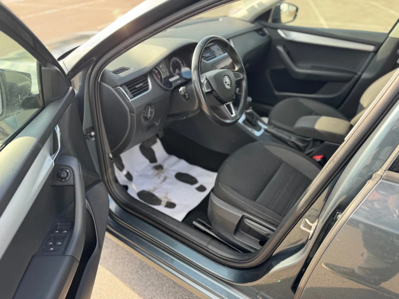 Skoda Octavia 1.5TSI-150-DSG7-NAVI-2019-EURO6, снимка 10 - Автомобили и джипове - 52697387