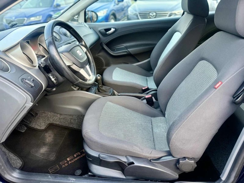 Seat Ibiza 1.2, снимка 9 - Автомобили и джипове - 52882362