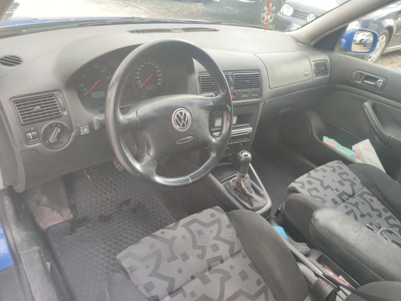 VW Golf, снимка 5 - Автомобили и джипове - 53137093
