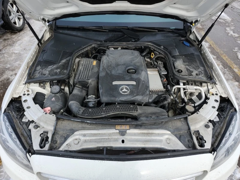 Mercedes-Benz C 300 * 4MATIC * PANORAMA * AMG * KEYLESS * CARFAX, снимка 17 - Автомобили и джипове - 53429115