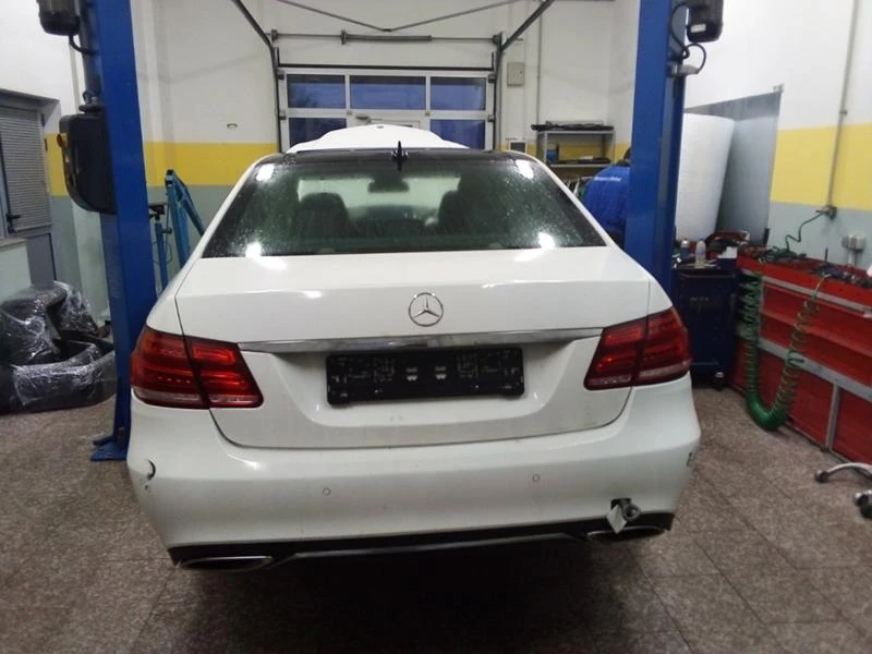 Mercedes-Benz E 350, снимка 1 - Автомобили и джипове - 47091119