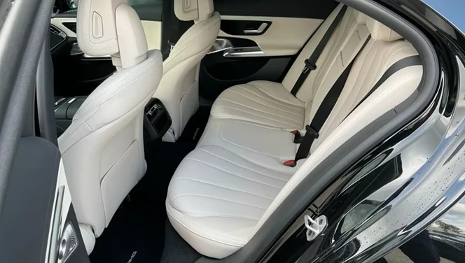 Mercedes-Benz E 450 d 4Matic = AMG Line = Advanced Plus Гаранция - изображение 8