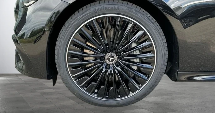 Mercedes-Benz E 450 d 4Matic = AMG Line = Advanced Plus Гаранция - изображение 4