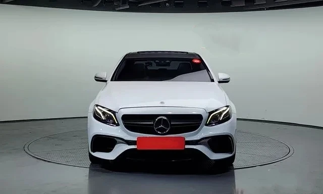 Mercedes-Benz E 220  - изображение 3