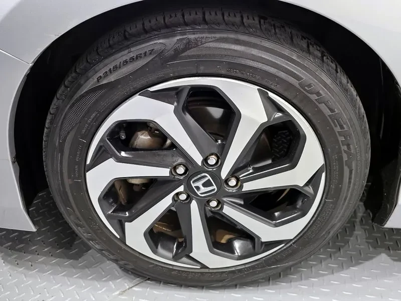 Honda Accord 2.4 9Th Generation, снимка 14 - Автомобили и джипове - 55925619