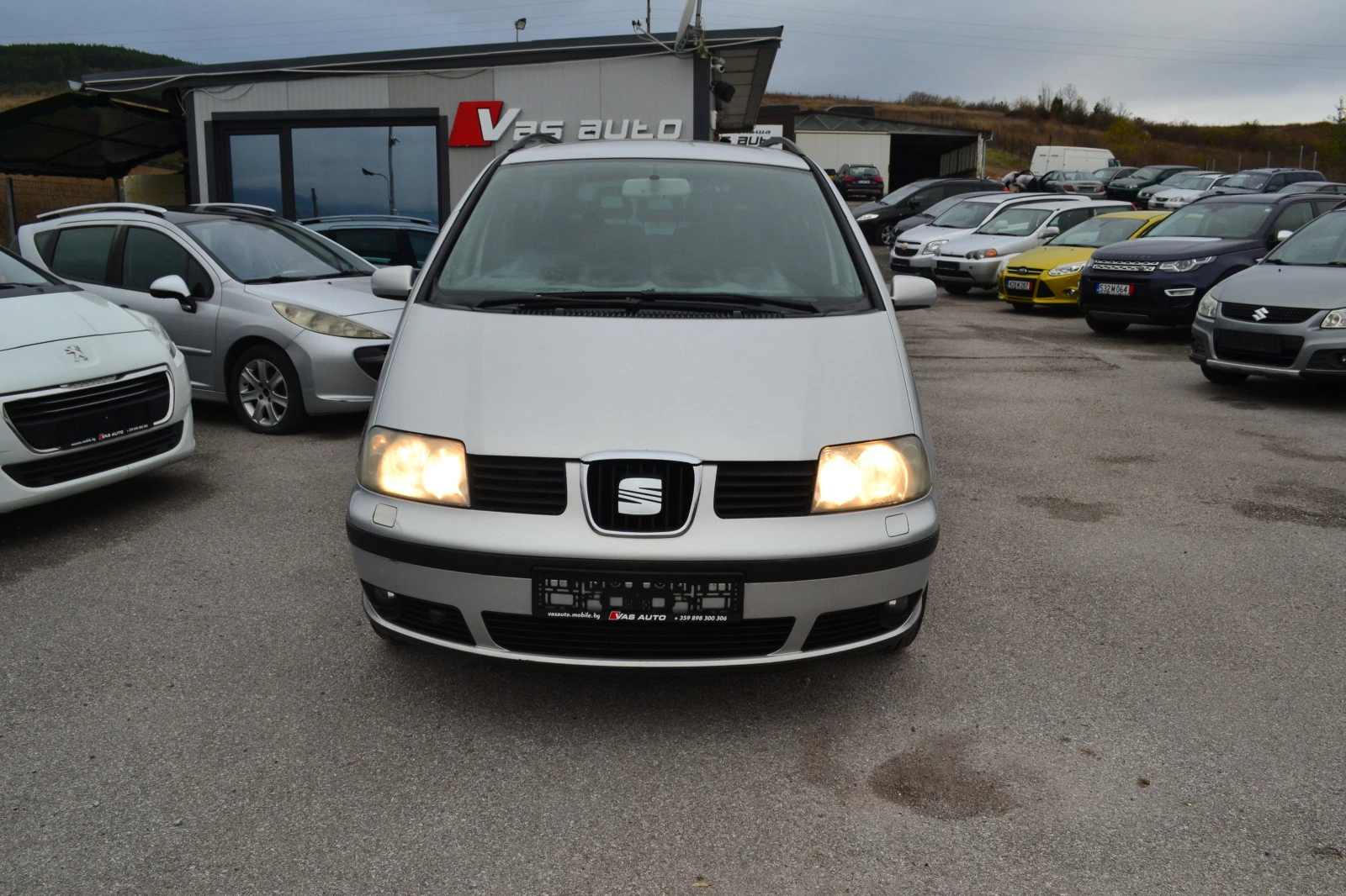 Seat Alhambra 2.8V8-4MOTION - изображение 3