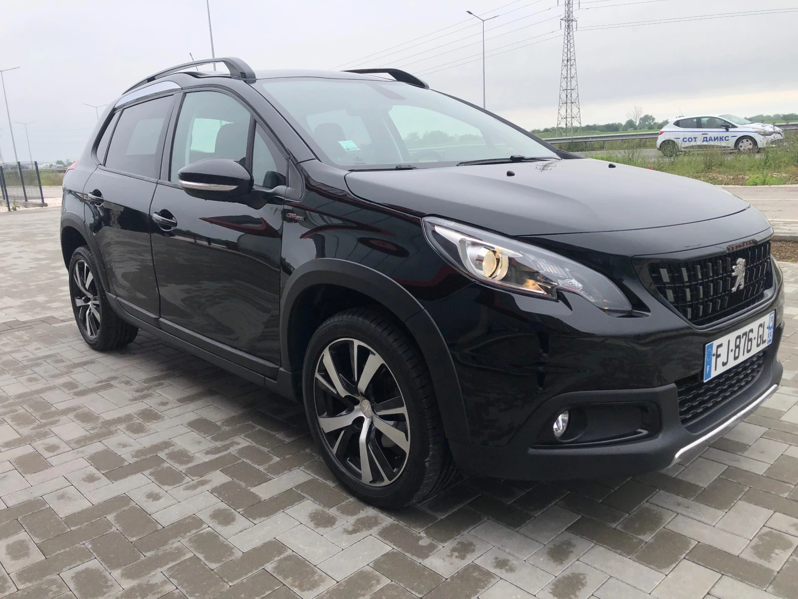 Peugeot 2008 GT line - изображение 3