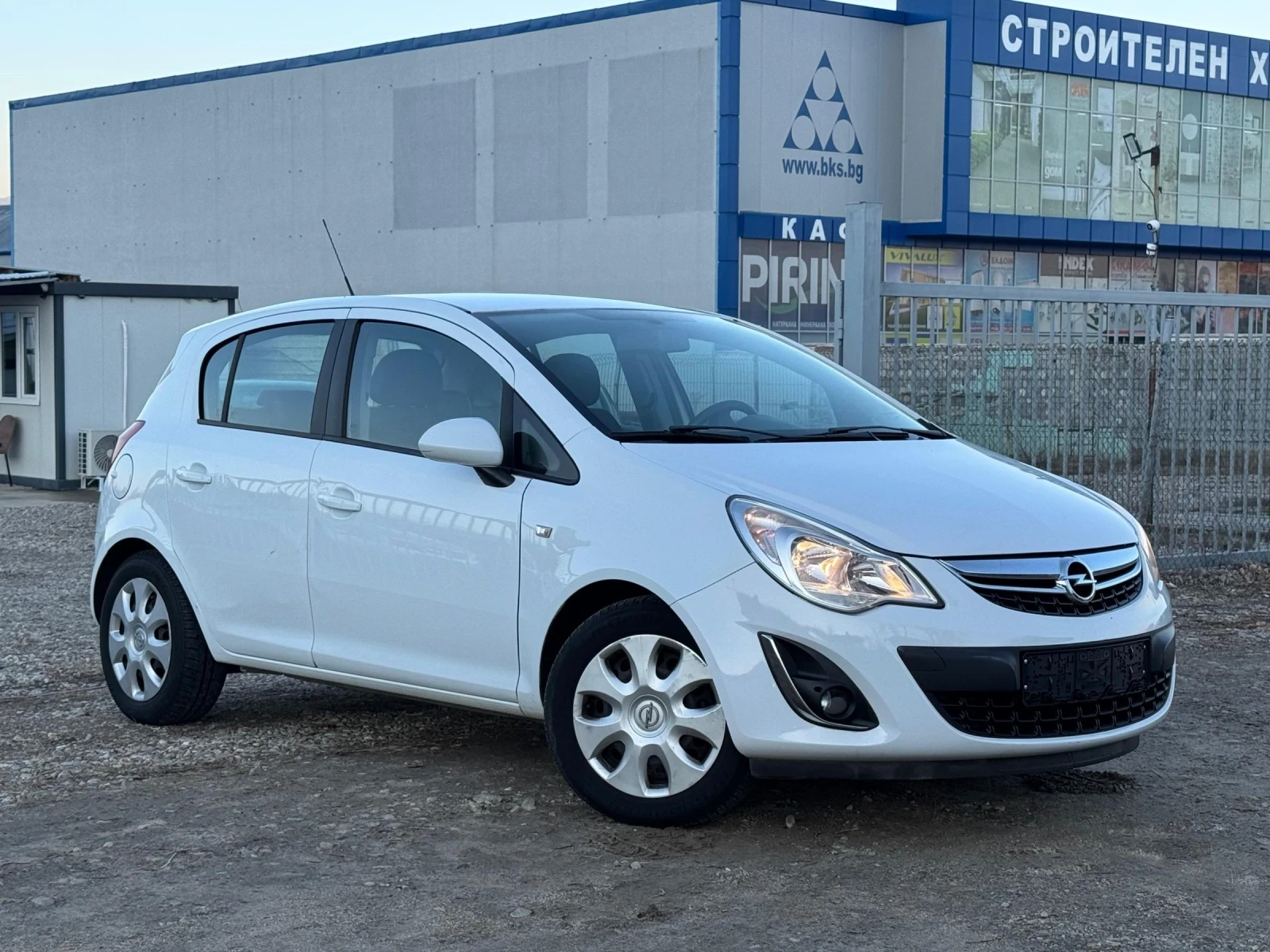 Opel Corsa 1.2i 80к.с. ГАЗ-Cosmo ЛИЗИНГ - [1] 