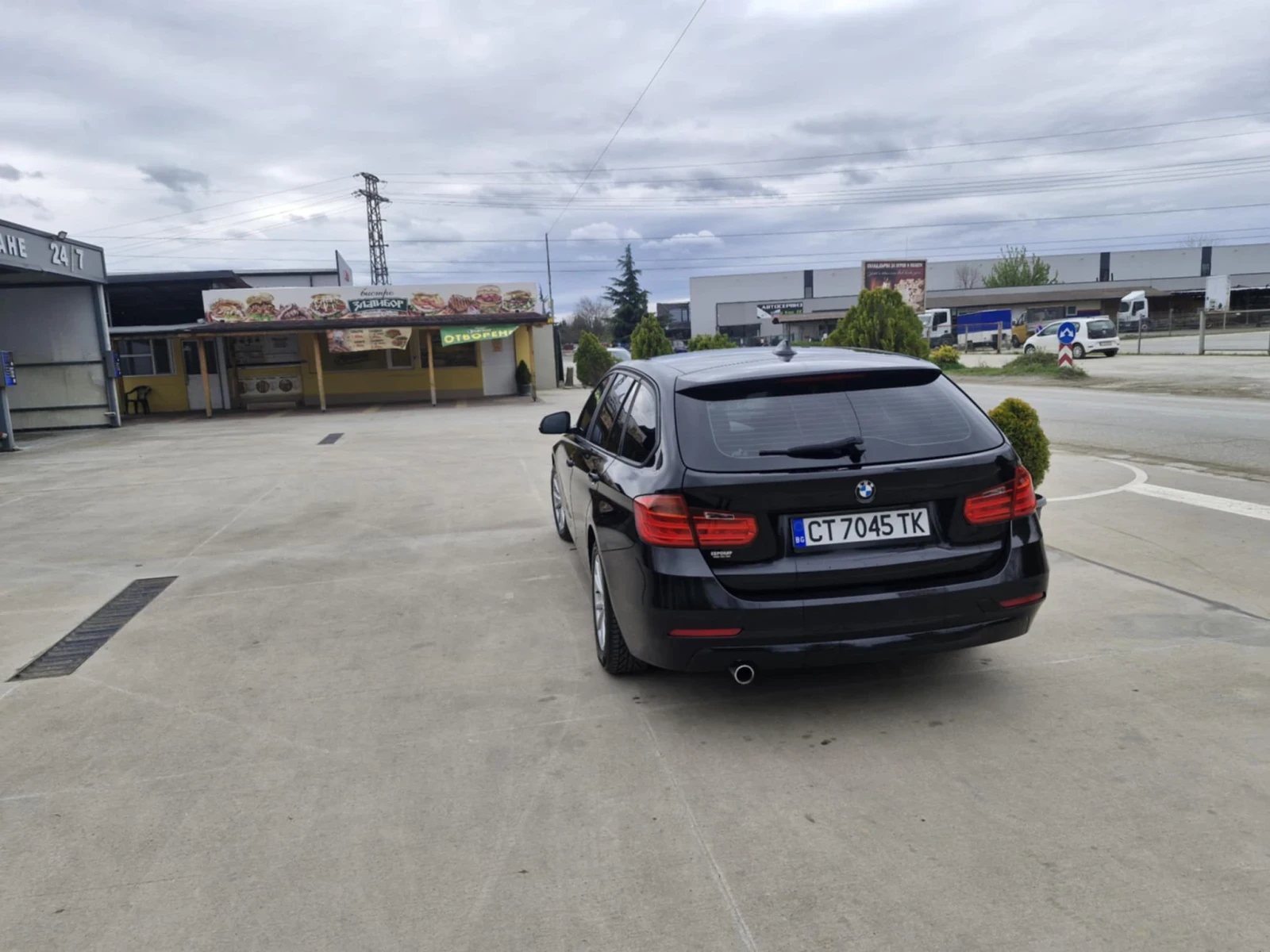 BMW 320  - изображение 8