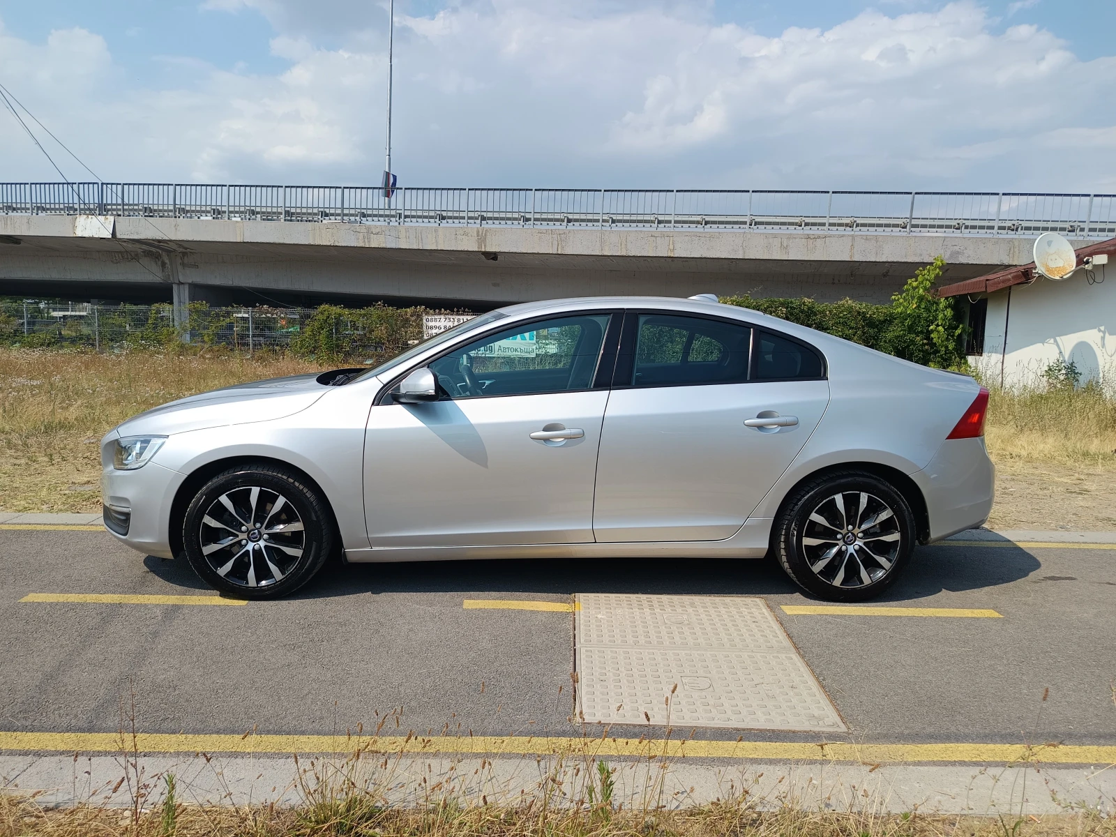 Volvo S60 2.0D - изображение 6