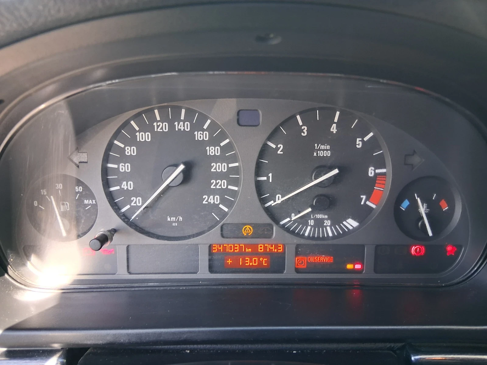 BMW 523  - изображение 7