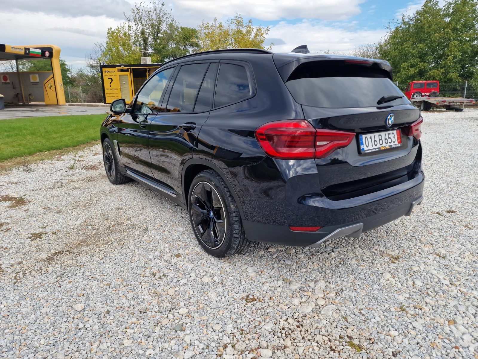 BMW iX3 EXECUTIVE - изображение 7