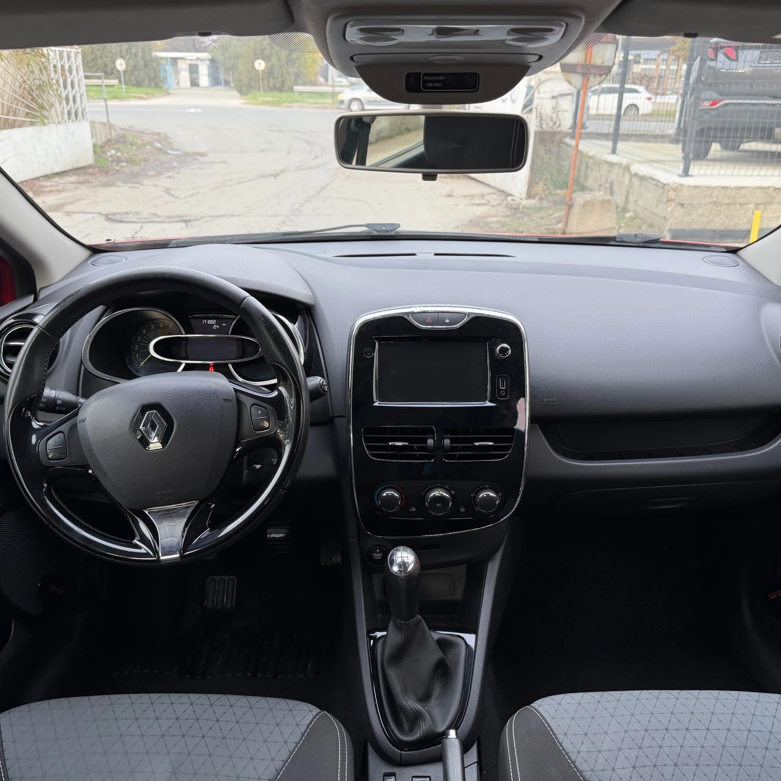 Renault Clio 0.9 Tce Navi - изображение 9