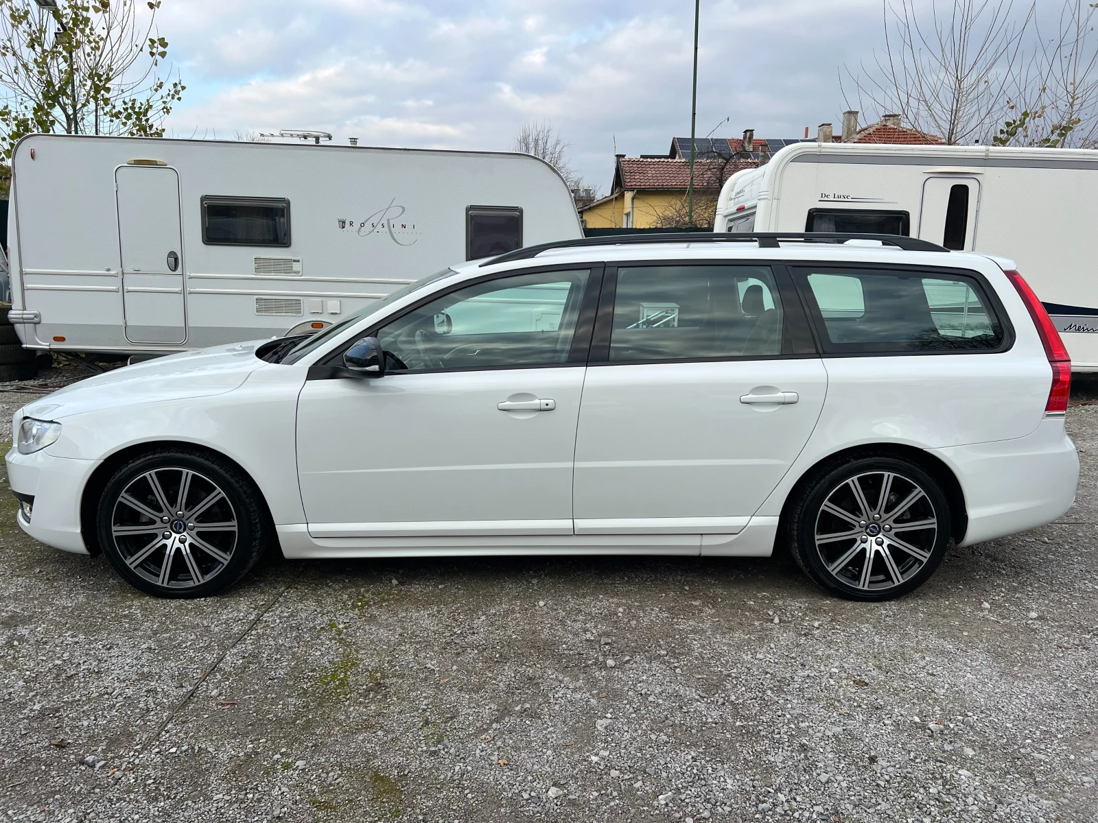 Volvo V70 D4 AWD/ОБСЛУЖЕН/YV1BW81C6G1376032/ТОП СЪСТОЯНИЕ/ - изображение 2