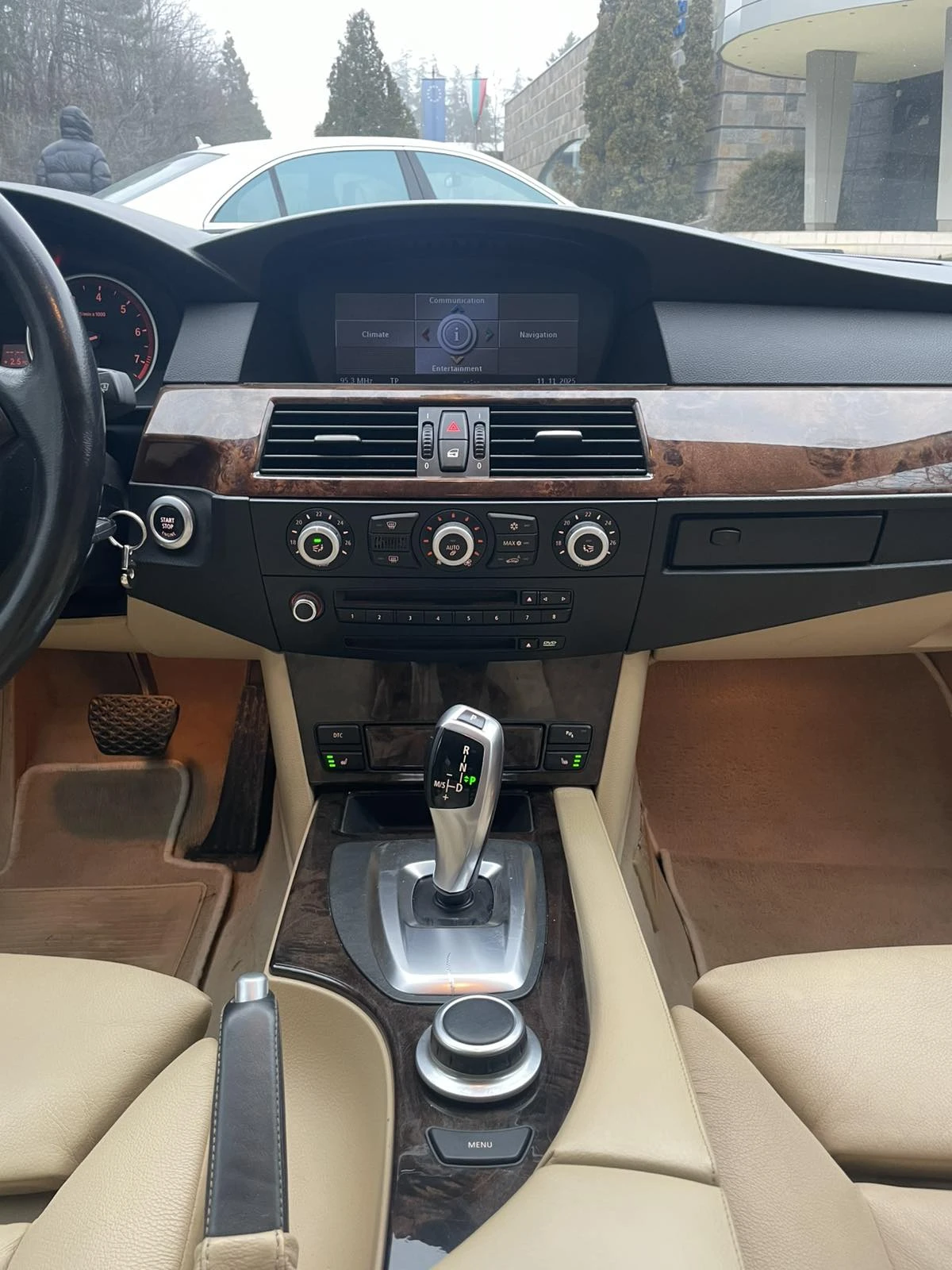BMW 530 Facelift * TOP * HeadUp * ������� * ������* ������ | Mobile.bg � ����������� 9