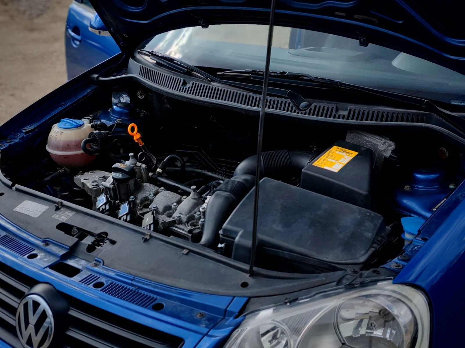 VW Polo 1.2I(70)* FACELIFT* FAMILY* НОВ ВНОС* , снимка 16 - Автомобили и джипове - 53637106