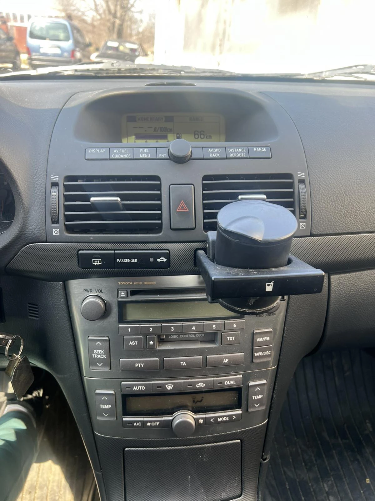 Toyota Avensis, снимка 2 - Автомобили и джипове - 53859059