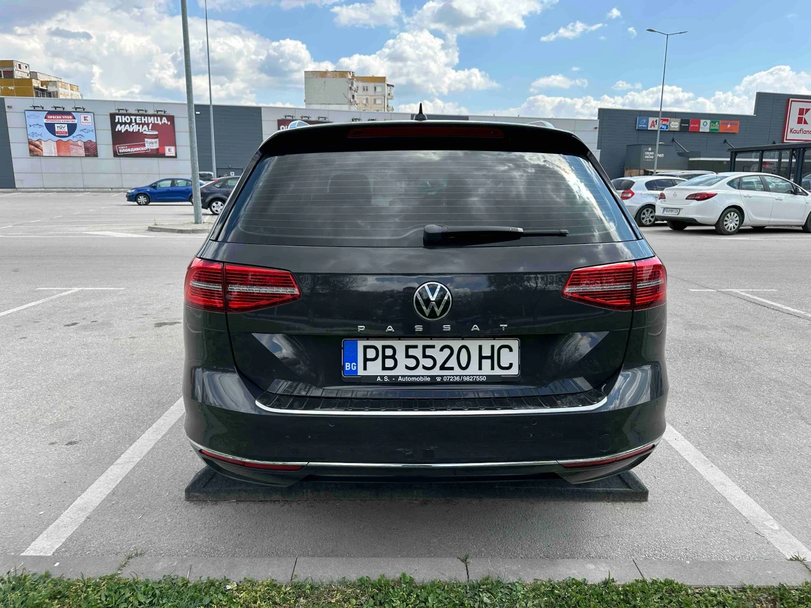 VW Passat 2.0TDI HIGHLINE ОБСЛУЖЕН, снимка 6 - Автомобили и джипове - 54237573