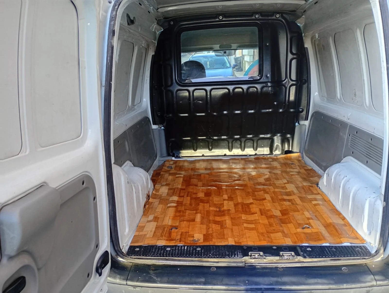 Renault Kangoo 1.9D, снимка 4 - Автомобили и джипове - 54256475